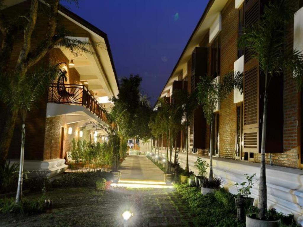 Zfreeti Hotel Nyaung-U Exterior foto